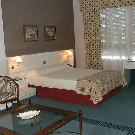 Hotel Las Cigueenas Trujillo Rum bild