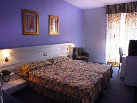 Hotel Las Cigueenas Trujillo Exteriör bild