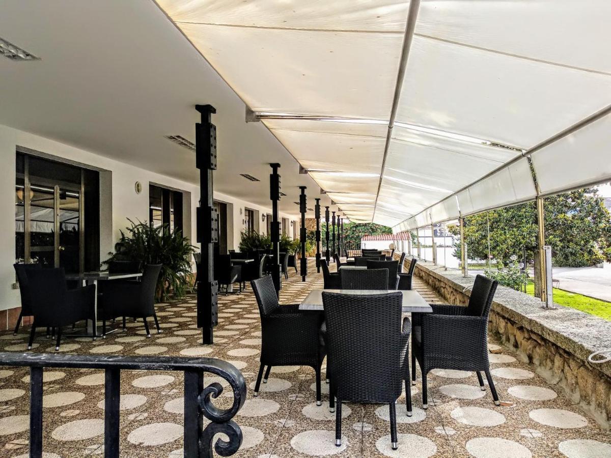 Hotel Las Cigueenas Trujillo Exteriör bild